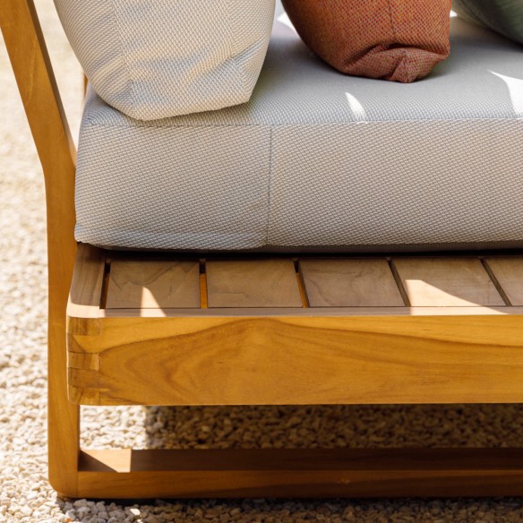 Salon de jardin JURA DUNE 5 places en teck avec tables d'appoint flottantes