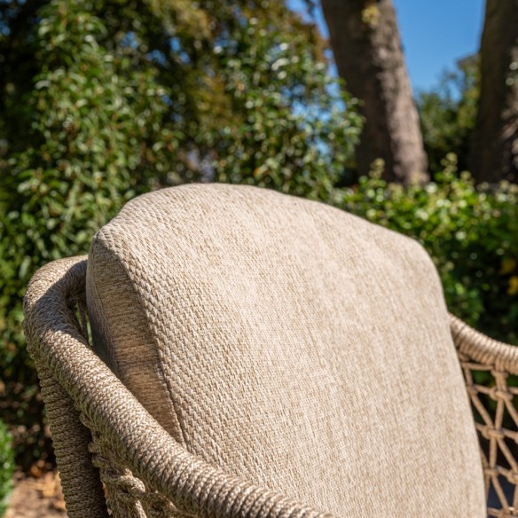 Ensemble Table de jardin ronde PETRA en teck D130 avec 4 chaises PALOMA taupe coussin beige crème