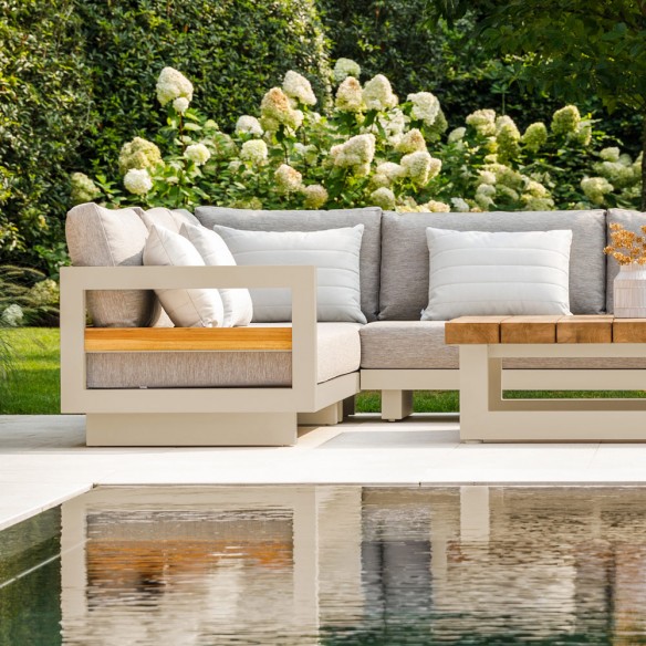 Salon de jardin HIMALAYA 8 places beige aluminium avec table basse en teck