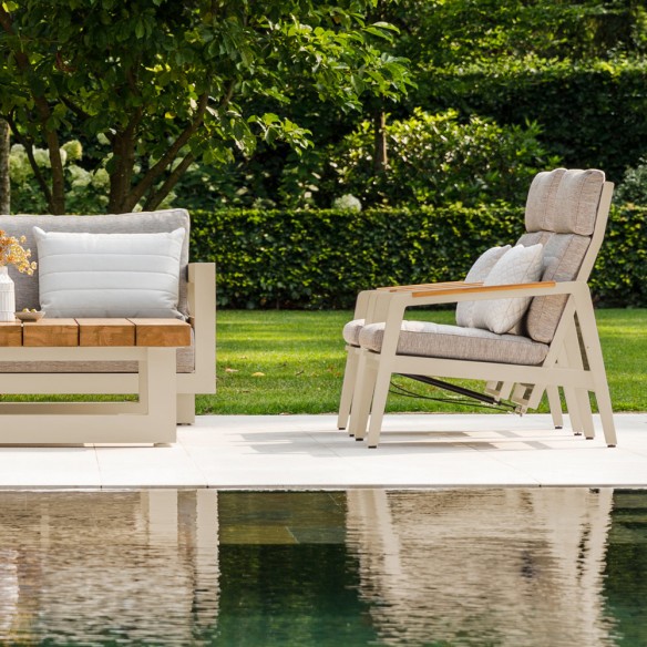 Salon de jardin HIMALAYA 8 places beige aluminium avec table basse en teck