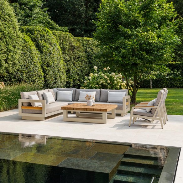 Salon de jardin HIMALAYA 8 places beige aluminium avec table basse en teck