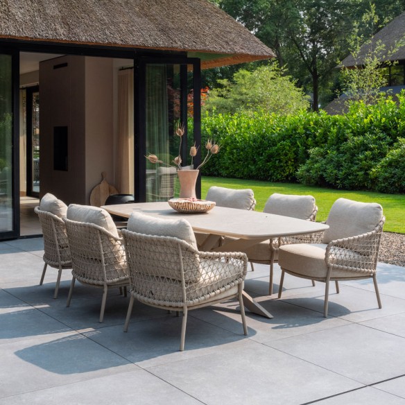 Ensemble Table de jardin NEROLI en aluminium beige sable L250 H69cm avec 6 chaises basses SERENA coussin beige crème