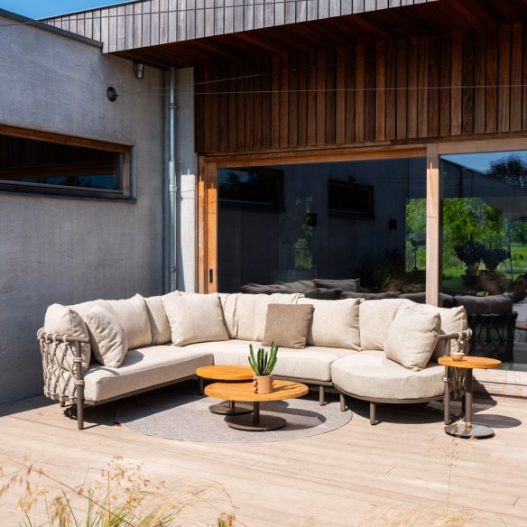 Salon de jardin EZOA 8 places cadre taupe aluminium avec tables basses et d’appoint rondes en teck
