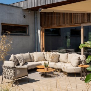Salon de jardin EZOA 8 places cadre taupe aluminium avec tables basses et d’appoint rondes en teck