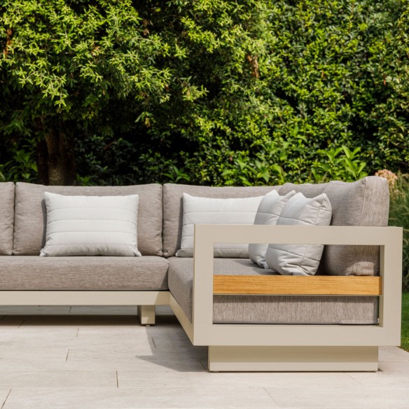 Salon de jardin HIMALAYA 8 places beige aluminium avec table basse en teck