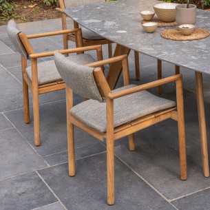 Chaise de jardin LEKO en teck avec coussins beige noisette