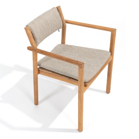 LEKO Outdoor Dining Chair in Teak with Hazelnut Beige Cushions