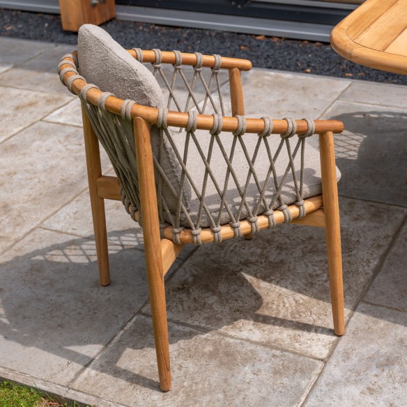 Chaise de jardin NUMA en teck avec coussins gris chiné