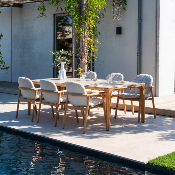 SOLANA Outdoor Dining Chair in Teak with Openwork Stainless Steel Seat and Cream Cushion