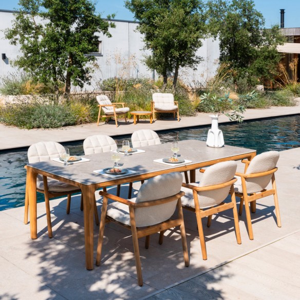 Chaise de jardin SOLANA en teck avec assise ajourée en acier inoxydable et coussin crème