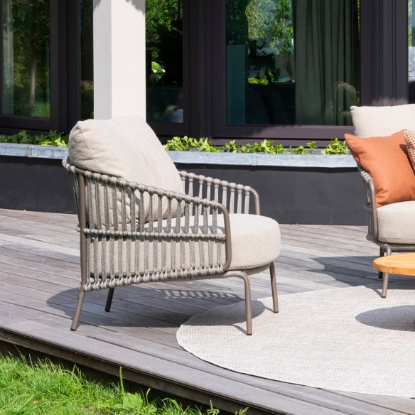 CORDELLA Lounge Set 5 Seater in Taupe Aluminium with a Pair of Teak Coffee Tables