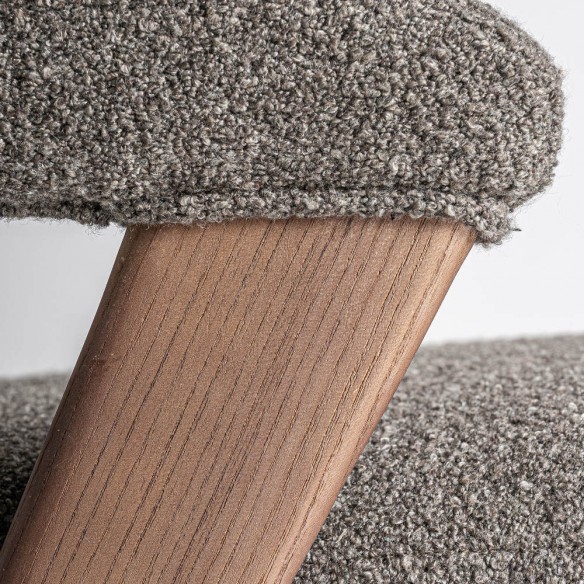 Chaise VARELA en bois de chêne et d’hévéa et tissu gris chiné