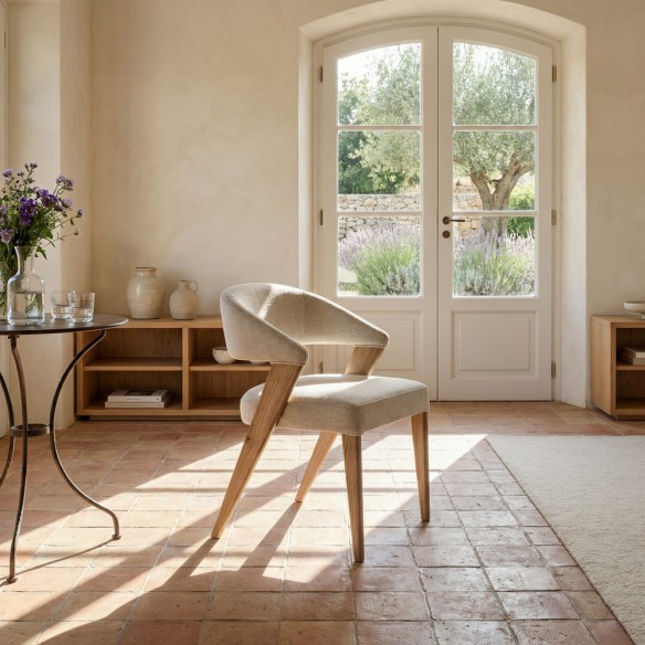 Chaise MAELA en bois de chêne brun clair et tissu naturel