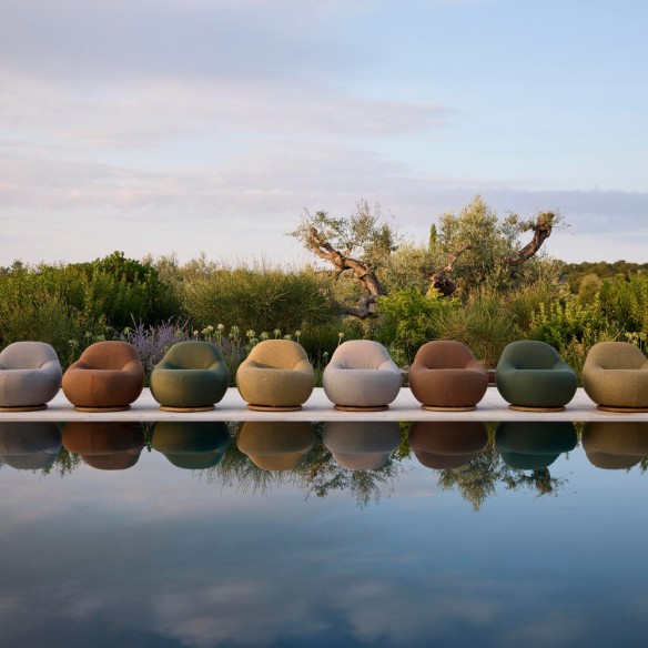 GEM Outdoor Swivel Lounge Chair with Teak Base and Textured Solar Ochre Fabric