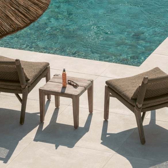 Duo de tables basses carrées de jardin FELIX en teck recyclé gris naturel H35cm H42cm