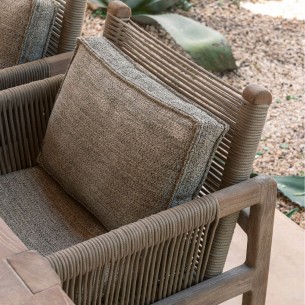 Fauteuil de jardin COLIN en teck recyclé à assise basse avec coussins 2