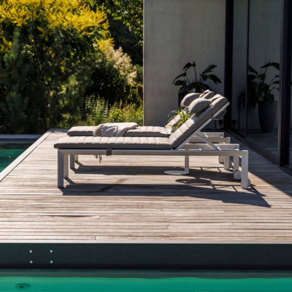 DELTA Sun Lounger Duo in White Aluminium