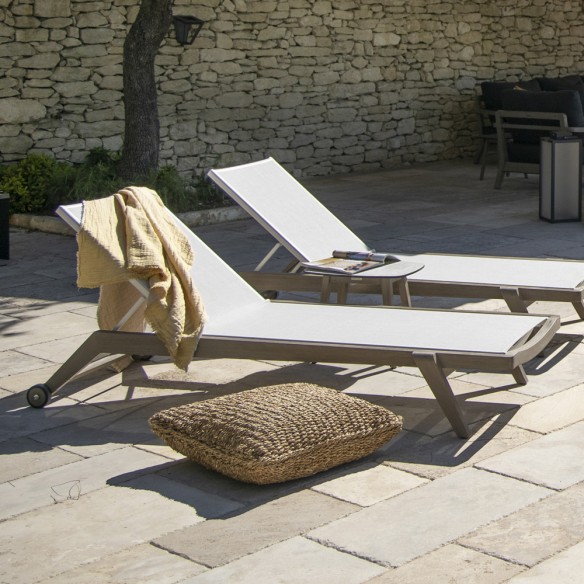 COPENHAGUE Sun Lounger in Duratek with White Batyline Eden