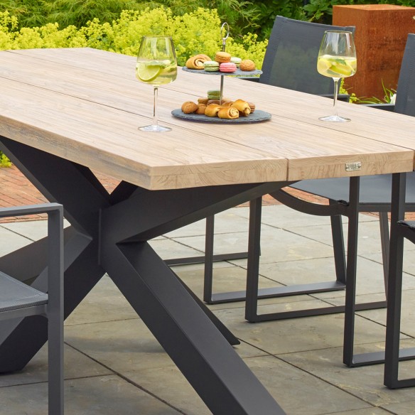 Table de jardin TIMOR en teck gris et aluminium anthracite 6 places L230