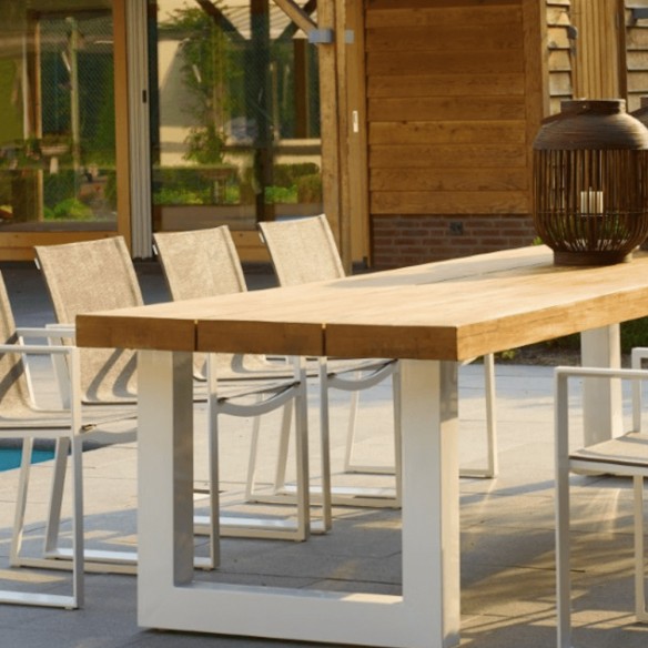 Table de jardin NEVADA en teck et aluminium blanc 8 places L320