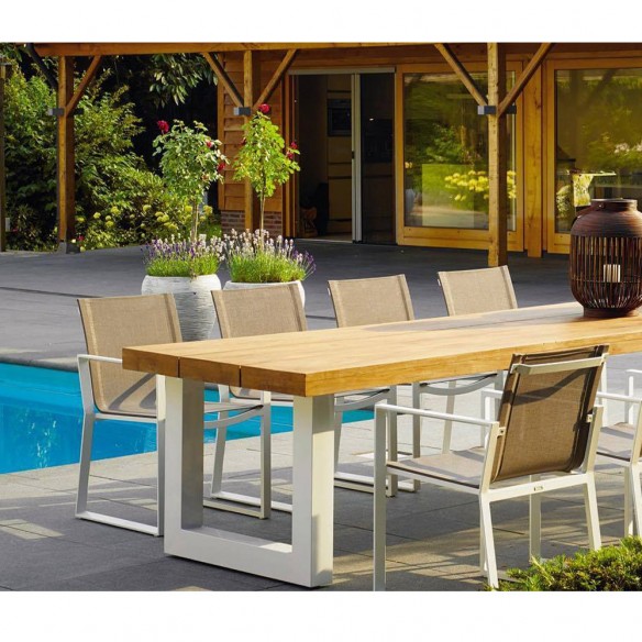 Table de jardin NEVADA en teck et aluminium blanc 8 places L320