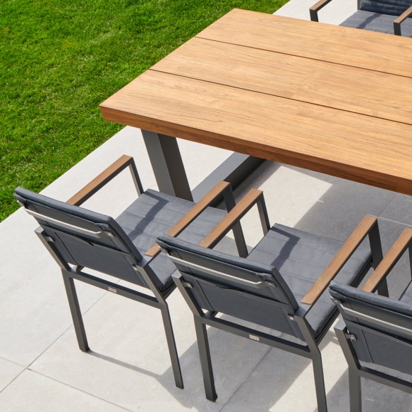 Ensemble Table de jardin NEVADA en teck/aluminium anthracite L240 et 6 chaises SOHO anthracite