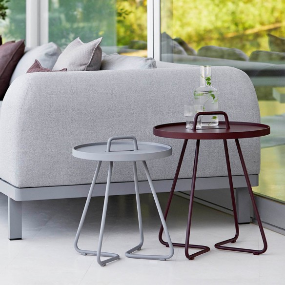 ON THE MOVE Side Table H46cm Aluminium Grey