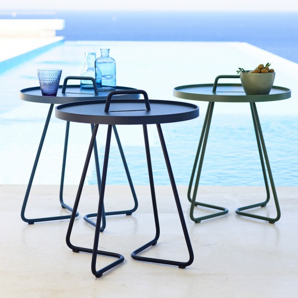 ON THE MOVE Side Table H54cm Aluminium Midnight Blue