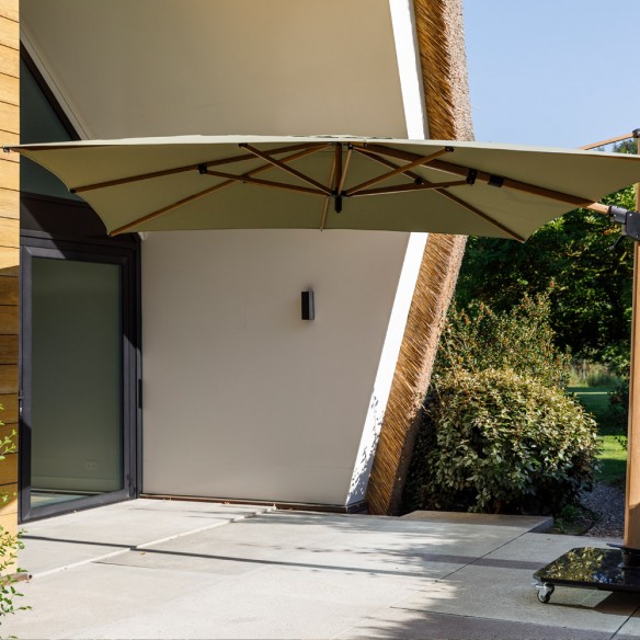 Parasol déporté JASMIN 3x3m en aluminium aspect bois et base granite Meran