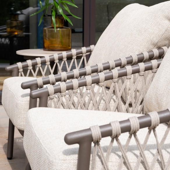 Salon de jardin ASTORIA 5 places cadre taupe aluminium avec table basse céramique