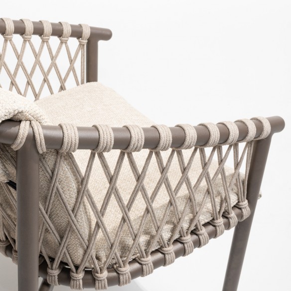 Ensemble Table de jardin ARIA en aluminium taupe et céramique L240 et 6 chaises ASTORIA taupe coussin beige clair