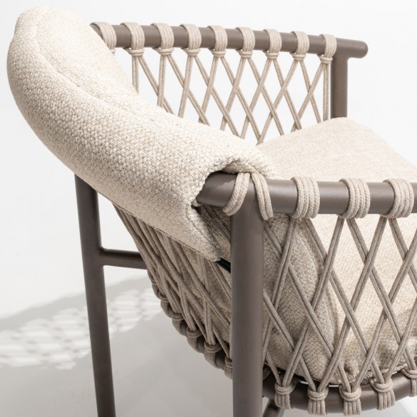 Ensemble Table de jardin ARIA en aluminium taupe et céramique L240 et 6 chaises ASTORIA taupe coussin beige clair