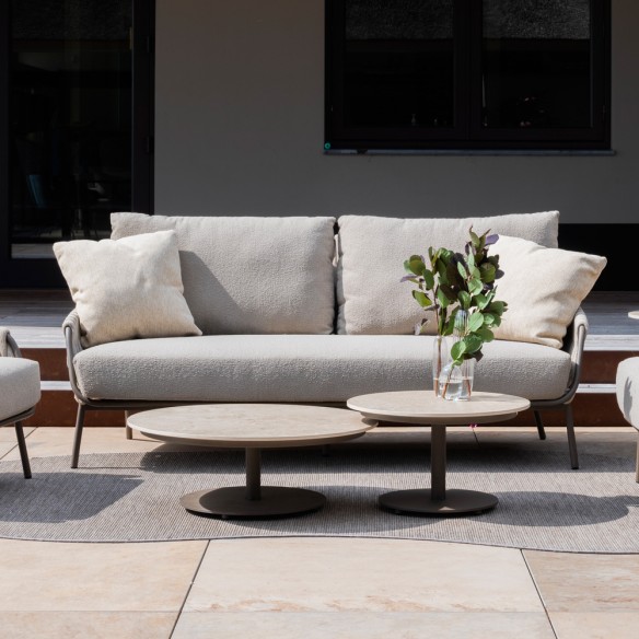 Salon de jardin MISTRAL 5 places cadre taupe aluminium avec duo de tables basses céramique