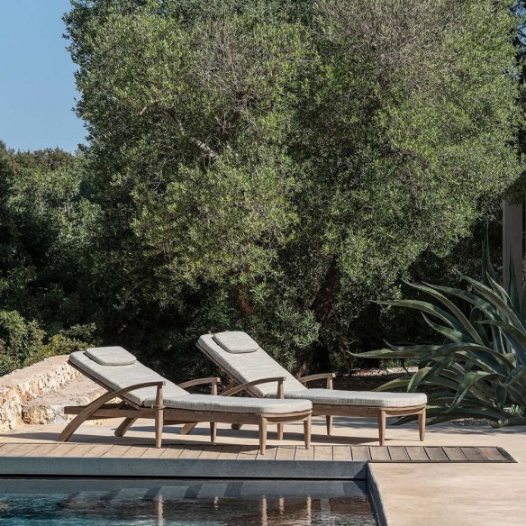 FRESCO Sun Lounger in Natural Reclaimed Teak