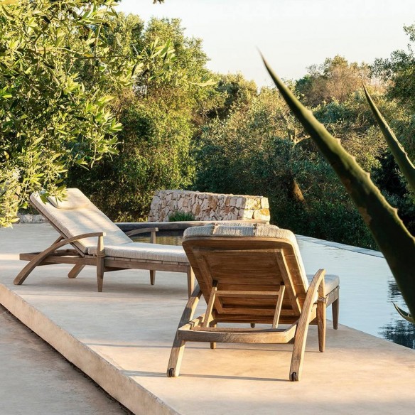 FRESCO Sun Lounger in Natural Reclaimed Teak