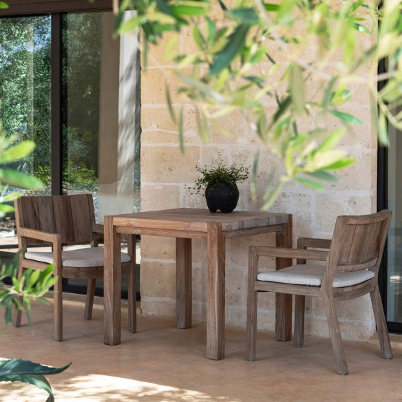 Chaise de jardin MALO en teck recyclé avec dossier en bois plein