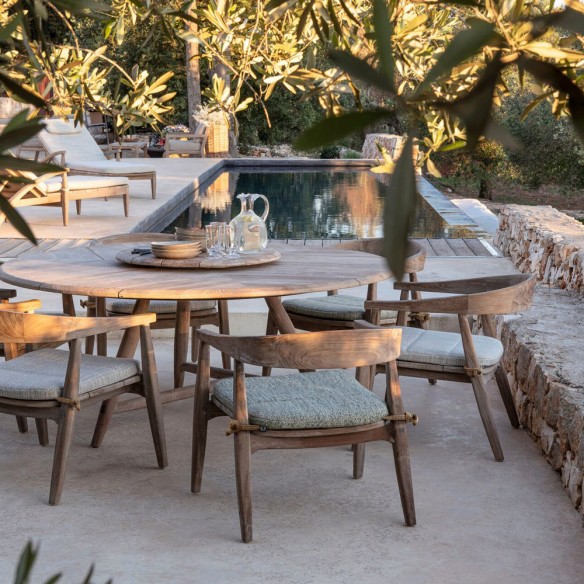 Table de jardin ronde FRESCO en teck recyclé gris naturel D170 H69cm